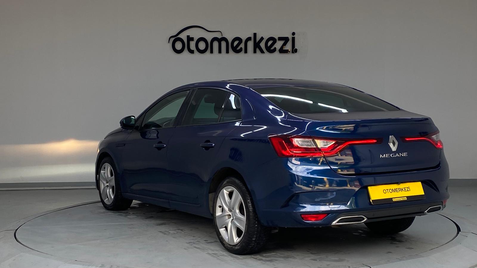 RENAULT MEGANE 8